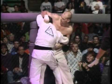 Miniatura vídeo UFC 1 - Royce Gracie vs Gerard Gordeau